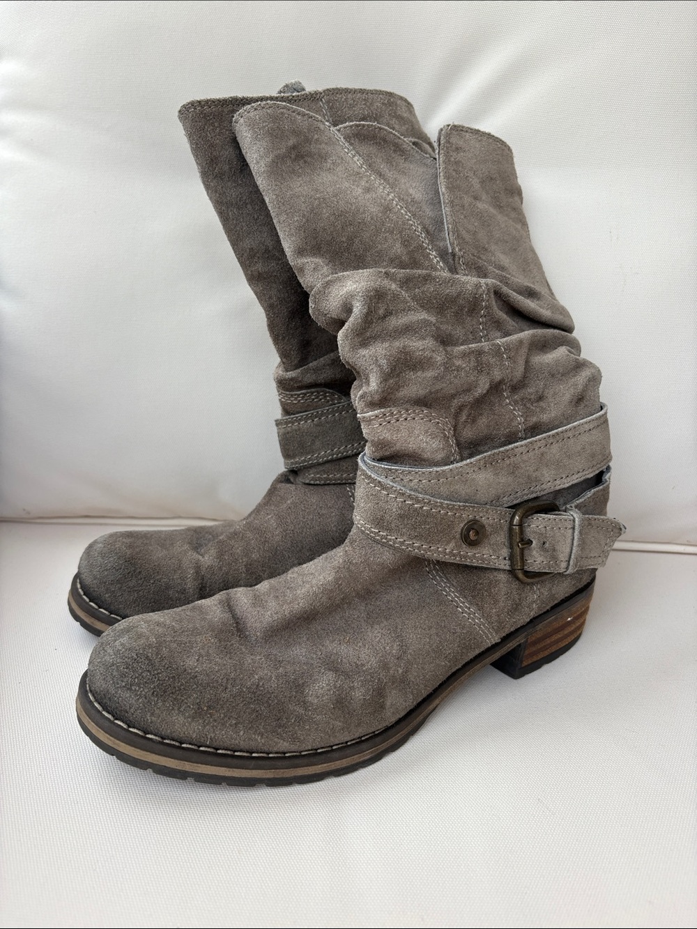 Clarks Women’s Gray Suede Slouch Ankle Boots with Buckle